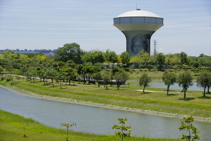 工程案例-26-台南科學園區水塔仿石塗料工程案例-建物景觀美化/凰鼎工程-專業仿石多彩塗料/原料供應